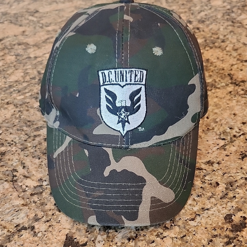 DC‎ Green and Black Camouflage Hat with Logo